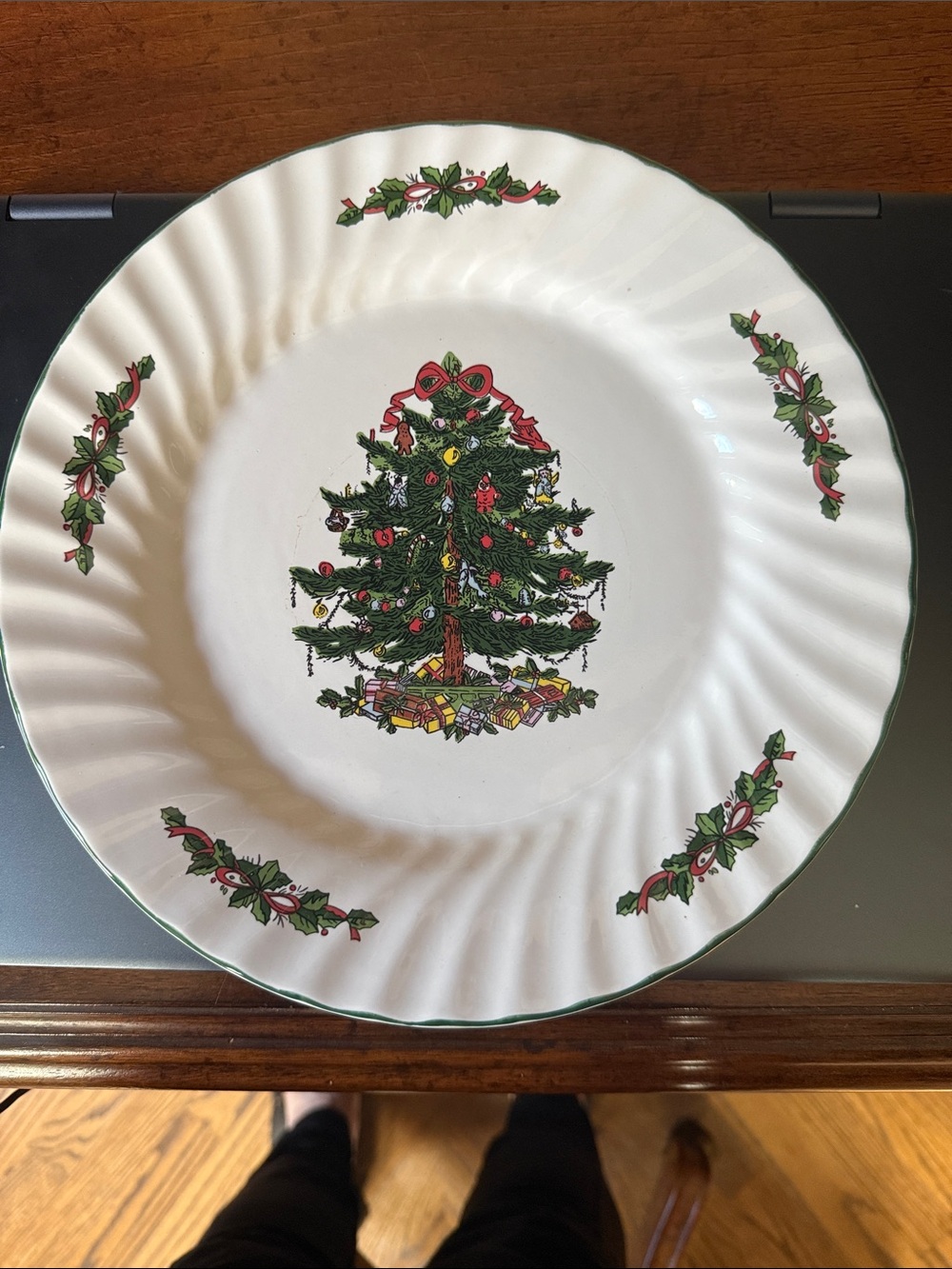 Holiday Christmas Tree Dinner Plate